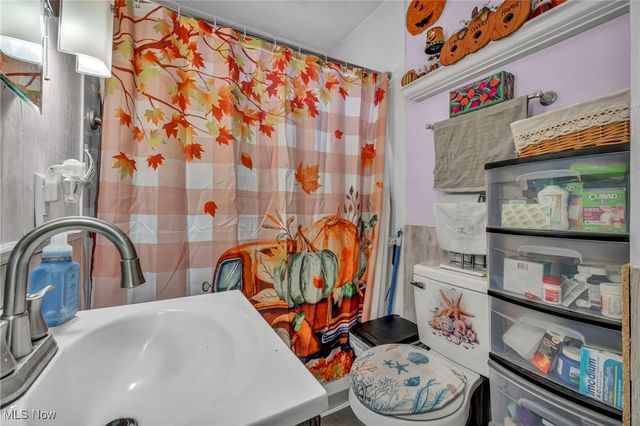 1646 Highview Avenue, Akron, OH 44301