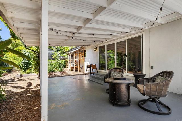 2013 Lee Drive, Escondido, CA 92027