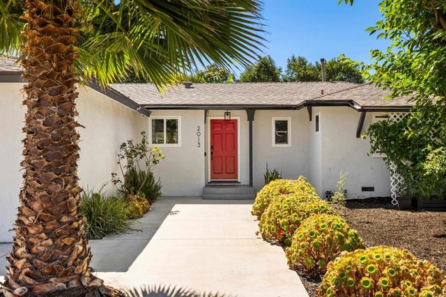 2013 Lee Drive, Escondido, CA 92027