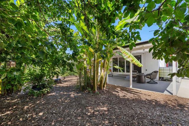 2013 Lee Drive, Escondido, CA 92027
