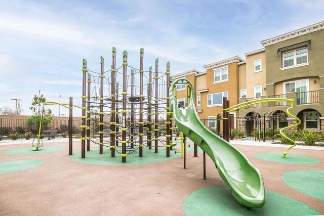 38950 Dandelion Place, Newark, CA 94560