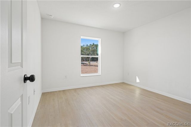 9300 N Satinwood Terrace, Citrus Springs, FL 34433