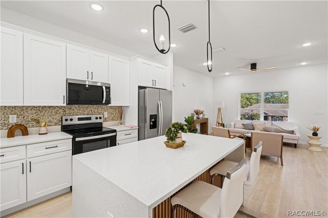 9300 N Satinwood Terrace, Citrus Springs, FL 34433