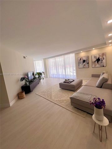 19707 Turnberry Way 5A, Aventura, FL 33180