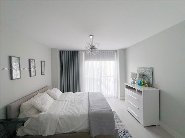 19707 Turnberry Way 5A, Aventura, FL 33180