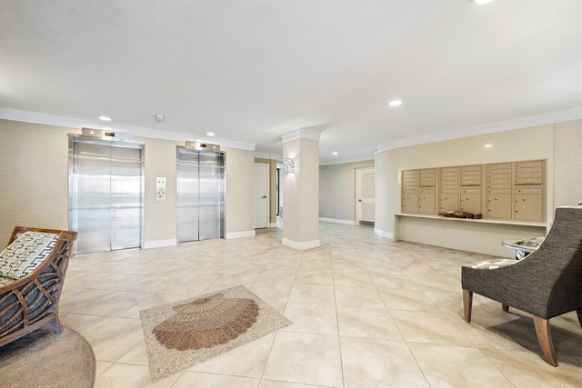 200 Beach Road 202, Tequesta, FL 33469
