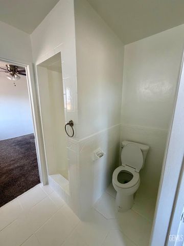 3405 Kennedy Avenue, Bakersfield, CA 93309