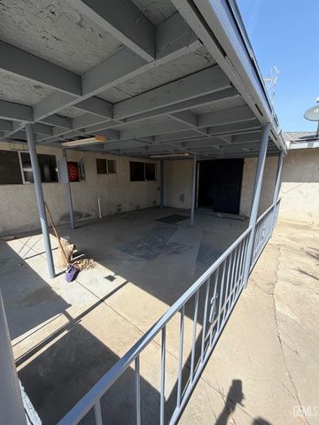 3405 Kennedy Avenue, Bakersfield, CA 93309