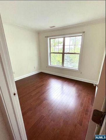 1625 Paterson Plank Road 18, Secaucus, NJ 07094