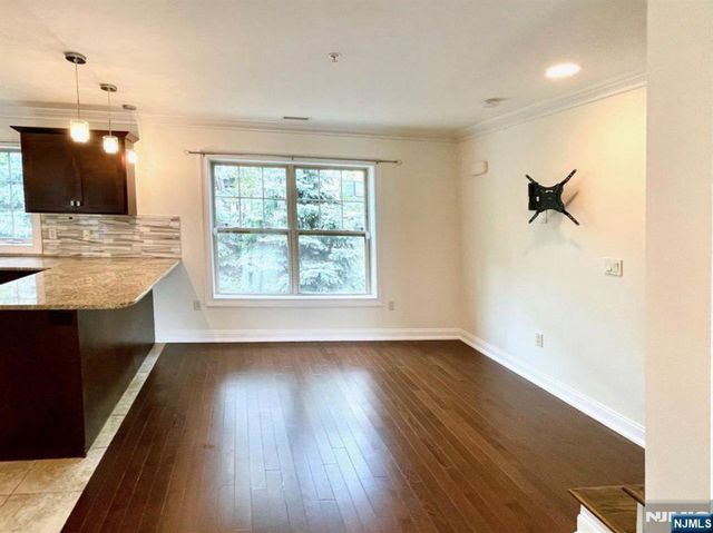 1625 Paterson Plank Road 18, Secaucus, NJ 07094