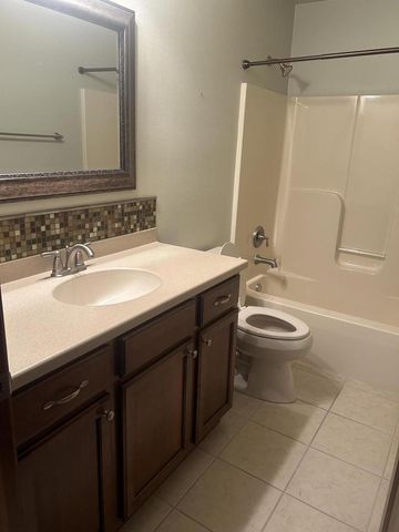 N53W35231 Lighthouse LANE, Oconomowoc, WI 53066