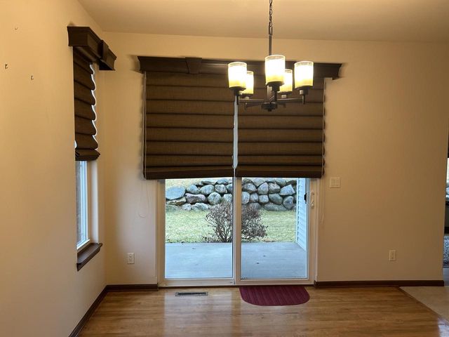 N53W35231 Lighthouse LANE, Oconomowoc, WI 53066