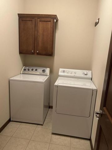 N53W35231 Lighthouse LANE, Oconomowoc, WI 53066