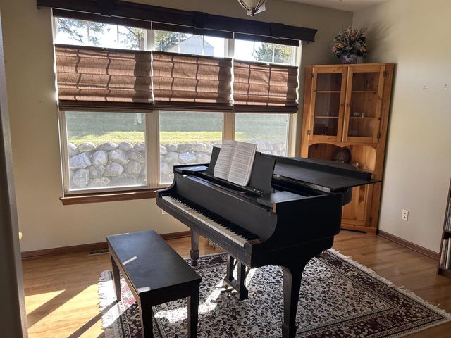 N53W35231 Lighthouse LANE, Oconomowoc, WI 53066