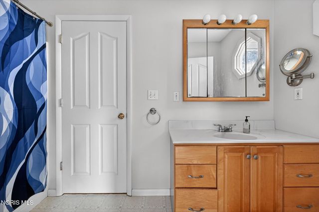 9136 County Road Ef, Delta, OH 43515