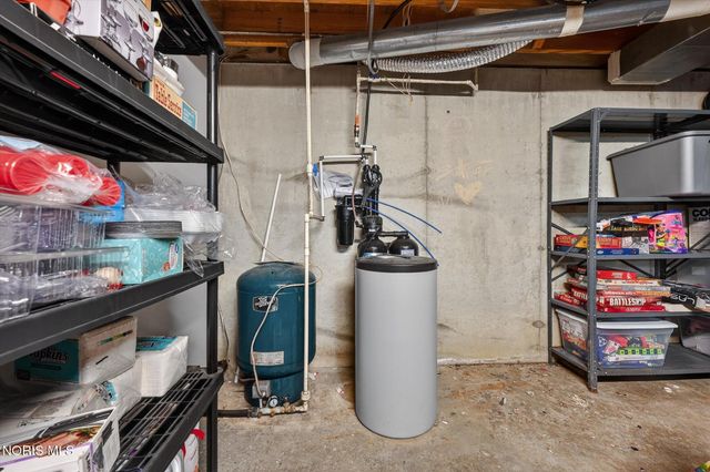 9136 County Road Ef, Delta, OH 43515