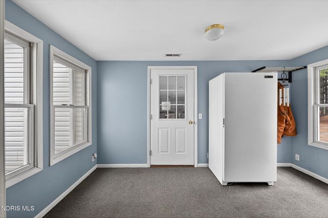 9136 County Road Ef, Delta, OH 43515