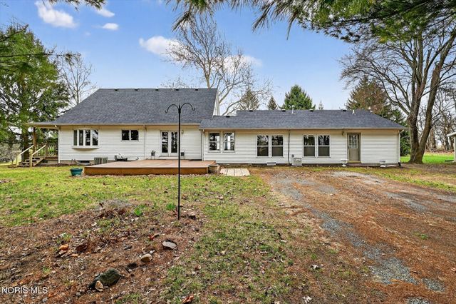 9136 County Road Ef, Delta, OH 43515