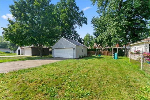 242 Oakley Avenue, Boardman, OH 44512