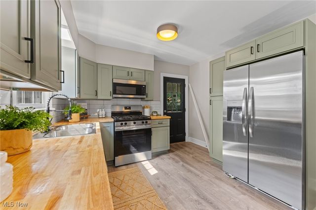 242 Oakley Avenue, Boardman, OH 44512