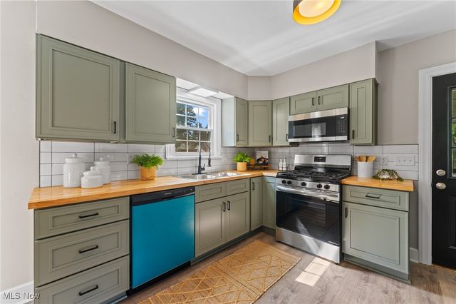 242 Oakley Avenue, Boardman, OH 44512