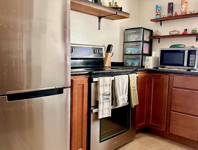 712 E ARIZONA AVENUE A, Deland, FL 32724