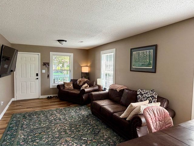 185 Scenic Ave, Campobello, SC 29322