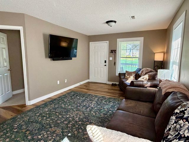 185 Scenic Ave, Campobello, SC 29322