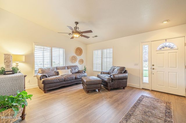 19812 Breeze Place, Tehachapi, CA 93561