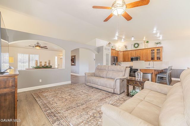 19812 Breeze Place, Tehachapi, CA 93561