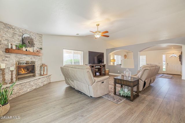 19812 Breeze Place, Tehachapi, CA 93561