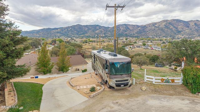 19812 Breeze Place, Tehachapi, CA 93561