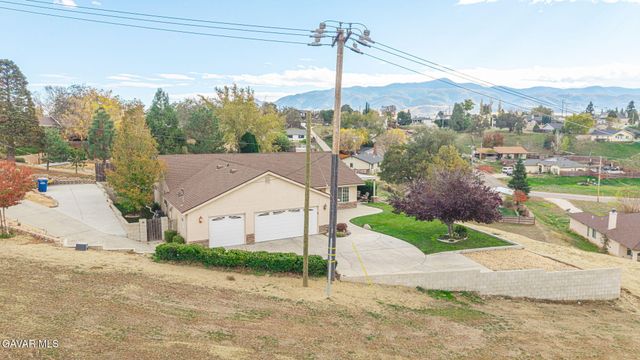 19812 Breeze Place, Tehachapi, CA 93561