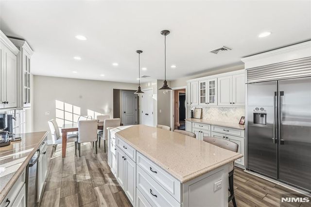 27 Pine Hill Road, Old Tappan, NJ 07675