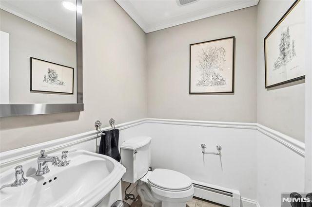 27 Pine Hill Road, Old Tappan, NJ 07675