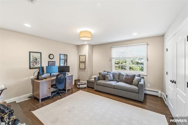 27 Pine Hill Road, Old Tappan, NJ 07675