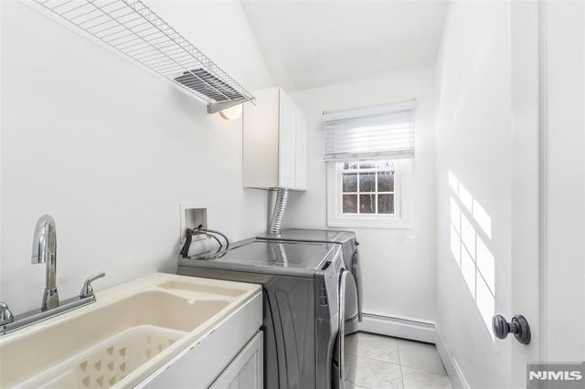 27 Pine Hill Road, Old Tappan, NJ 07675
