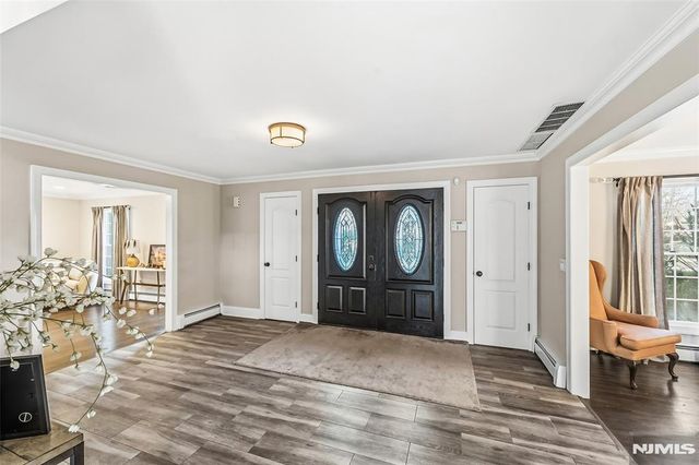 27 Pine Hill Road, Old Tappan, NJ 07675