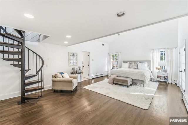 27 Pine Hill Road, Old Tappan, NJ 07675