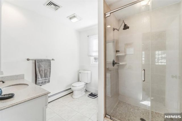 27 Pine Hill Road, Old Tappan, NJ 07675