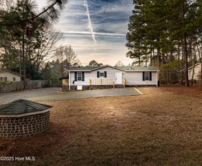 142 Pine Valley Lane, West End, NC 27376