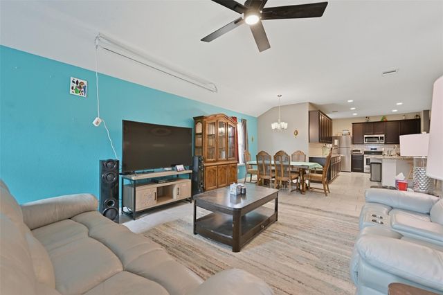 714 Calm Court, Rosharon, TX 77583