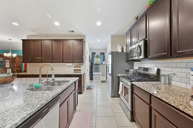 714 Calm Court, Rosharon, TX 77583