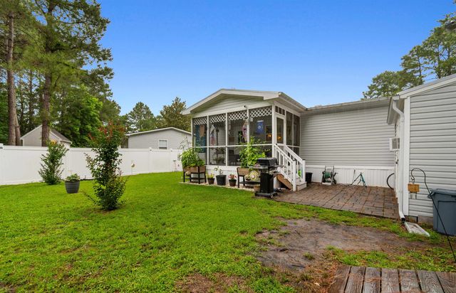 978 Jamestown Rd., Conway, SC 29526