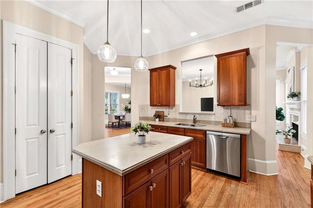 410 Carter SE Avenue, Atlanta, GA 30317