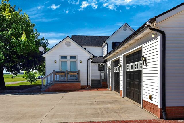7823 E 750 N, Ossian, IN 46777