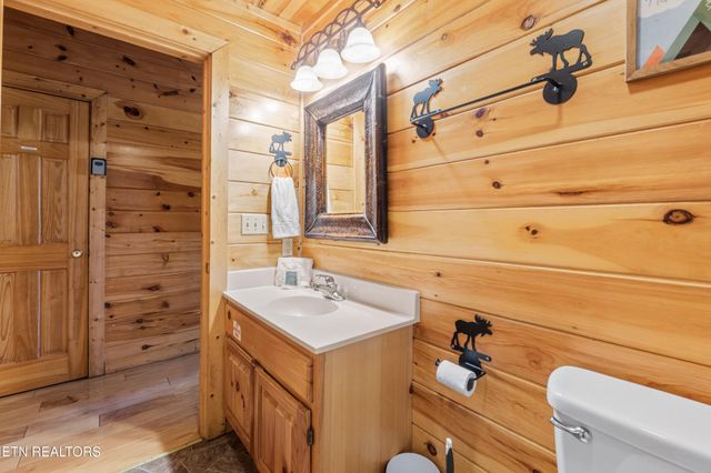 2810 Ridge Creek Circle, Sevierville, TN 37876