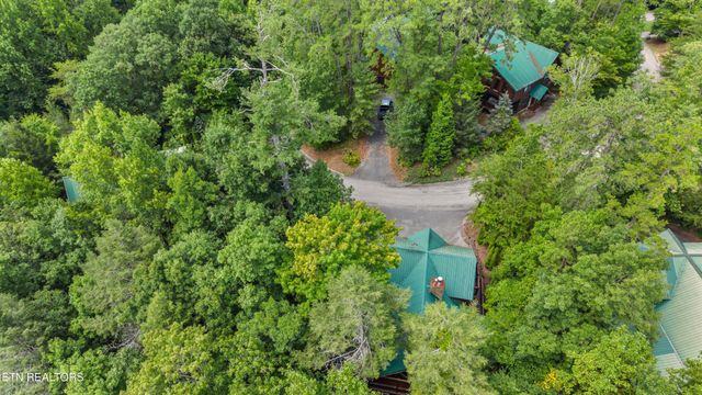 2810 Ridge Creek Circle, Sevierville, TN 37876