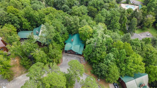 2810 Ridge Creek Circle, Sevierville, TN 37876