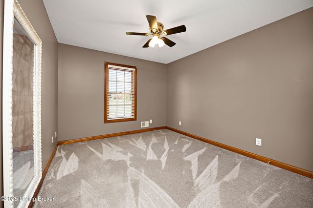 260 Durbin Ln, Coxs Creek, KY 40013